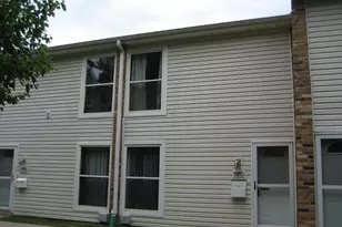 1980 Huntington Blvd, Hoffman Estates, IL 60169 - Photo 1