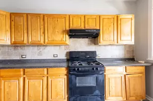 8411 S Elizabeth St, Chicago, IL 60620 - Photo 29