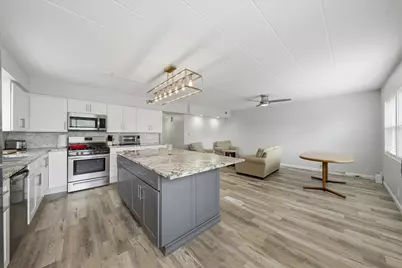 3837 W 95th Street, Evergreen Park, IL 60805 - Photo 7