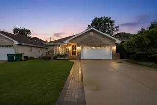 8600 Menard Ave, Burbank, IL 60459 - Photo 45