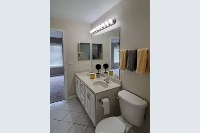 11S505 Rachael Court, Willowbrook, IL 60527 - Photo 15