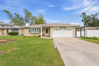 15719 Kenwood Avenue, South Holland, IL 60473 - Photo 1