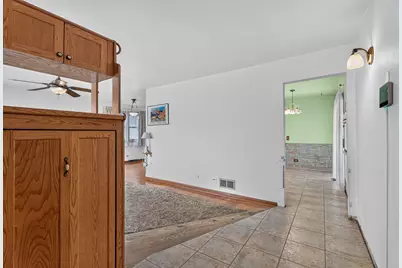15719 Kenwood Avenue, South Holland, IL 60473 - Photo 7