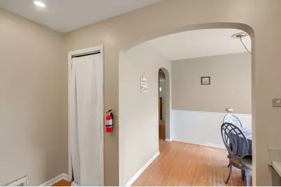 10749 S Kedzie Avenue, Chicago, IL 60655 - Photo 9