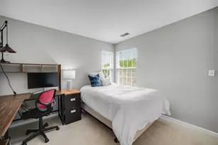 1419 Walnut Hill Ave, Saint Charles, IL 60174 - Photo 13