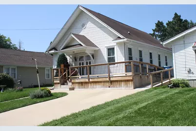 221 W Morgan Street, Dixon, IL 61021 - Photo 3