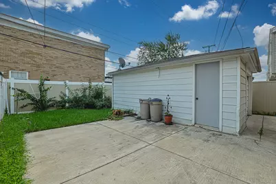 9389 Hamlin Avenue, Des Plaines, IL 60016 - Photo 25