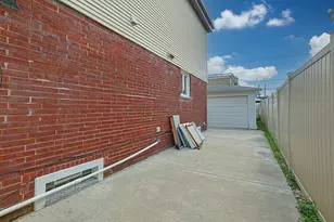 9389 Hamlin Ave, Des Plaines, IL 60016 - Photo 27