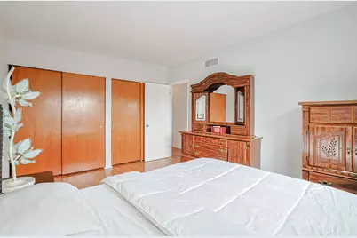9389 Hamlin Avenue, Des Plaines, IL 60016 - Photo 23