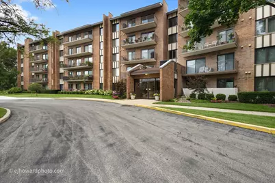 701 Lake Hinsdale Drive #103, Willowbrook, IL 60527 - Photo 1
