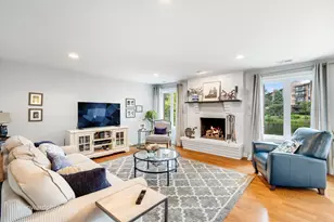701 Lake Hinsdale Dr, Willowbrook, IL 60527 - Photo 9