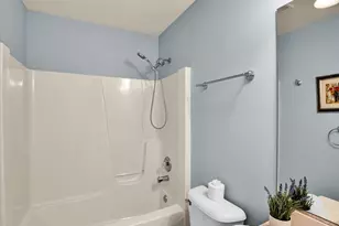 499 Kensington Ct, Dekalb, IL 60115 - Photo 15