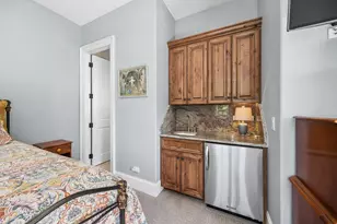 11954 Cross Creek Ct, Burr Ridge, IL 60527 - Photo 17
