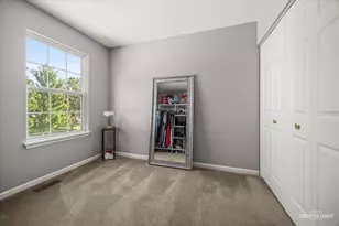 1817 Thornapple Way, Aurora, IL 60504 - Photo 13