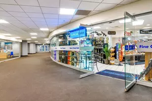 300 N State St, Chicago, IL 60654 - Photo 17