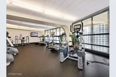 300 N State Street #3508, Chicago, IL 60654 - Photo 19