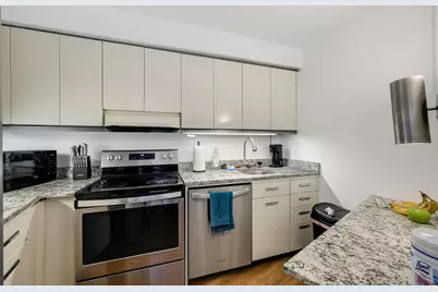 300 N State Street #3508, Chicago, IL 60654 - Photo 7