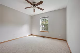 5568 Cambridge Way, Hanover Park, IL 60133 - Photo 19