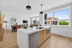 1347 W Grand Ave, Chicago, IL 60642 - Photo 9
