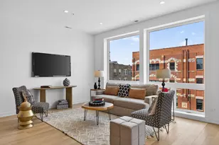 1347 W Grand Ave, Chicago, IL 60642 - Photo 3