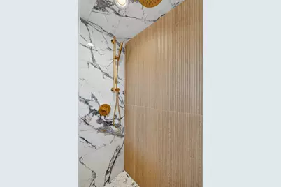1347 W Grand Avenue #4N, Chicago, IL 60642 - Photo 21