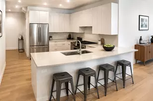 434 W Melrose St, Chicago, IL 60657 - Photo 7
