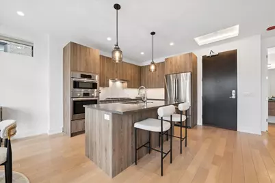 434 W Melrose Street #502, Chicago, IL 60657 - Photo 3