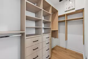 1347 W Grand Ave, Chicago, IL 60642 - Photo 13