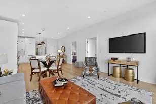 1347 W Grand Ave, Chicago, IL 60642 - Photo 3