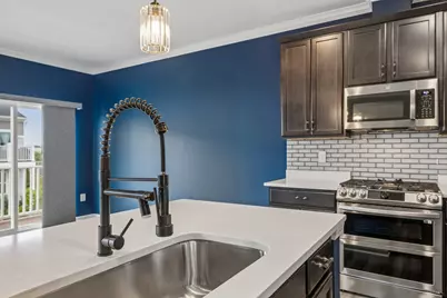 504 Comstock Road, South Elgin, IL 60177 - Photo 11