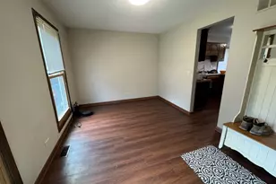 1013 E Benton Ave, Naperville, IL 60540 - Photo 7