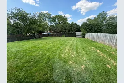 1013 E Benton Avenue, Naperville, IL 60540 - Photo 17