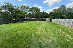 1013 E Benton Ave, Naperville, IL 60540 - Photo 17