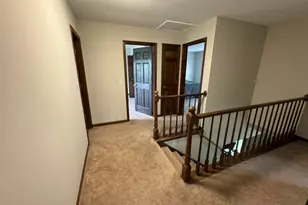 1013 E Benton Ave, Naperville, IL 60540 - Photo 13