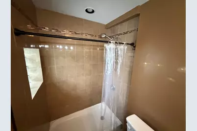 5244 W Waveland Avenue, Chicago, IL 60641 - Photo 11