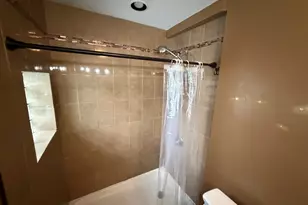 5244 W Waveland Ave, Chicago, IL 60641 - Photo 11