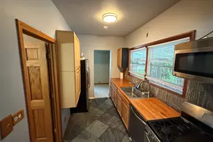 5244 W Waveland Ave, Chicago, IL 60641 - Photo 7