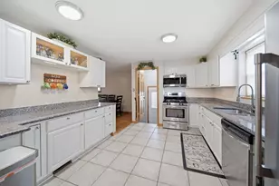 11001 S Albany Ave, Chicago, IL 60655 - Photo 7