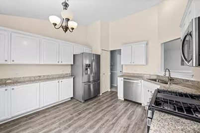 3292 Bromley Lane, Aurora, IL 60502 - Photo 7
