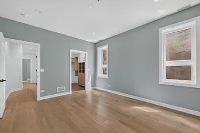 1347 W Grand Avenue #2N, Chicago, IL 60642 - Photo 9