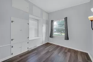 909 Pershing Dr, Wauconda, IL 60084 - Photo 3