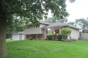 23W554 Burdette Ave, Carol Stream, IL 60188 - Photo 1