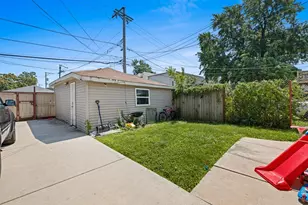 1015 N Central Ave, Chicago, IL 60651 - Photo 43