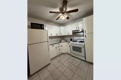 400 E Randolph Street #921, Chicago, IL 60601 - Photo 7