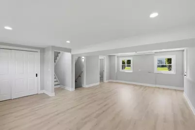 37 E Weathersfield Way, Schaumburg, IL 60193 - Photo 21