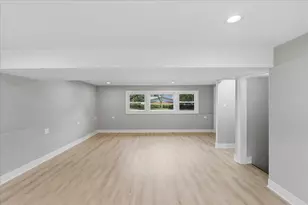37 E Weathersfield Way, Schaumburg, IL 60193 - Photo 19