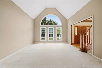 1002 Thoroughbred Circle, Saint Charles, IL 60174 - Photo 11