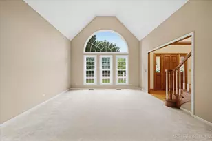 1002 Thoroughbred Cir, Saint Charles, IL 60174 - Photo 11