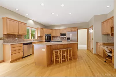 1002 Thoroughbred Circle, Saint Charles, IL 60174 - Photo 17