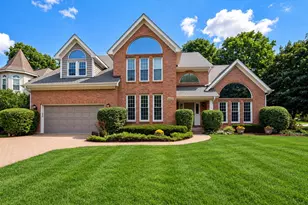 1002 Thoroughbred Cir, Saint Charles, IL 60174 - Photo 7